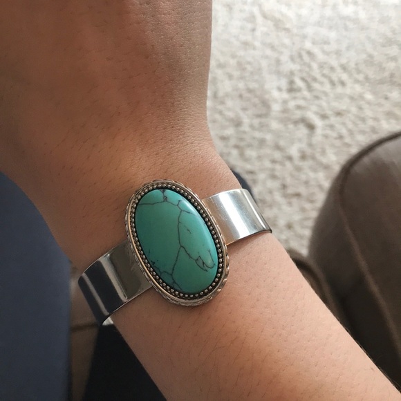 H&M Turquoise Cuff - Picture 1 of 3